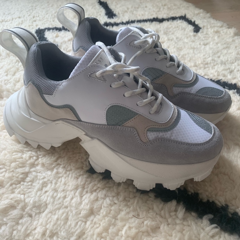 Läst Sneakers
